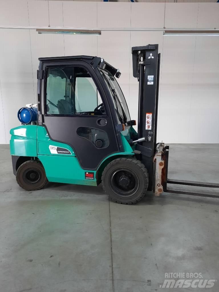 Mitsubishi FG35NT Gázüzemű targoncák