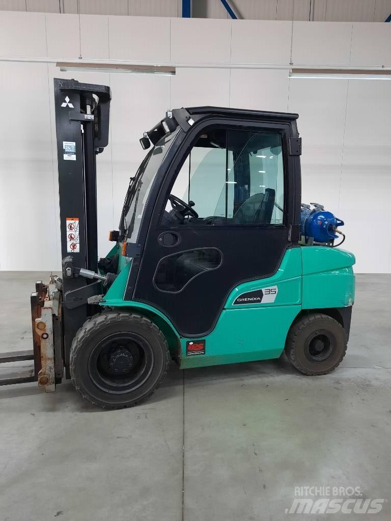 Mitsubishi FG35NT Gázüzemű targoncák