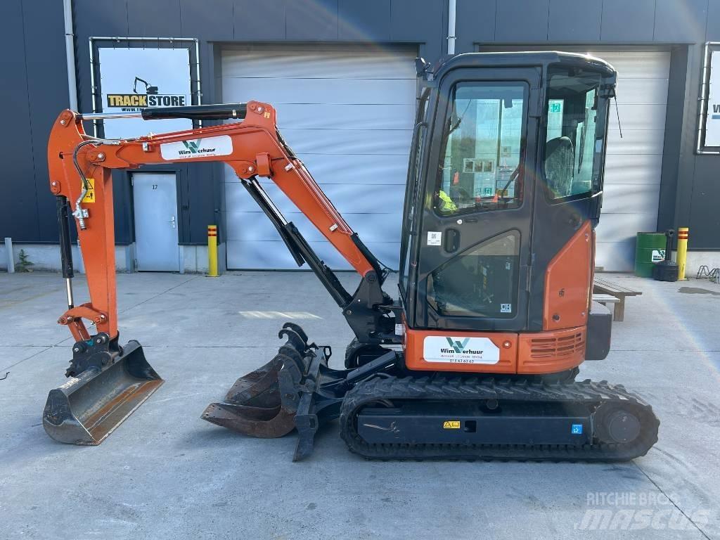 Hitachi ZX 26 U-6 Mini kotrók < 7t