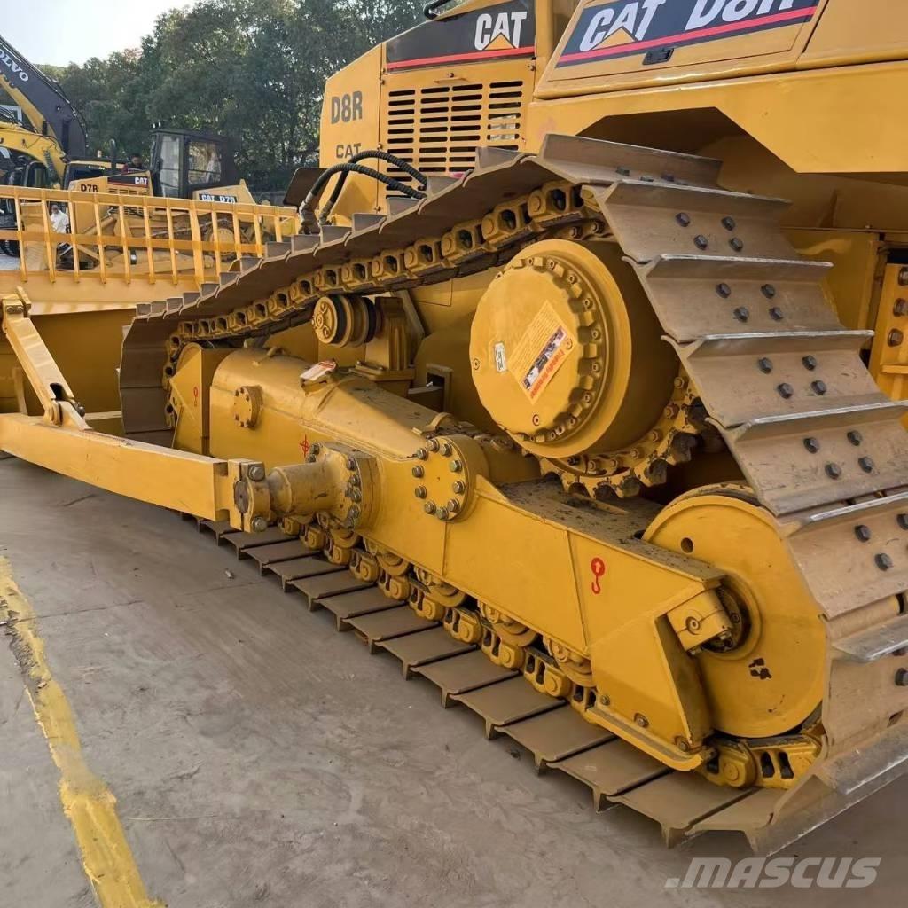 CAT D 8 R lánctalpas dózerek