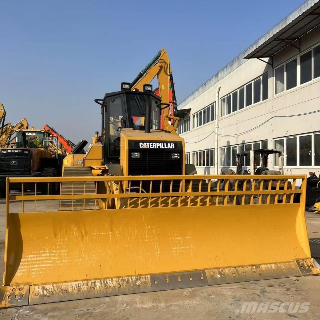 CAT D 8 R lánctalpas dózerek