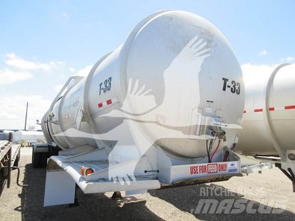 Polar TANKER Tartályos félpótkocsik