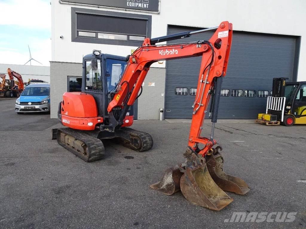 Kubota KX121-3 Mini kotrók < 7t