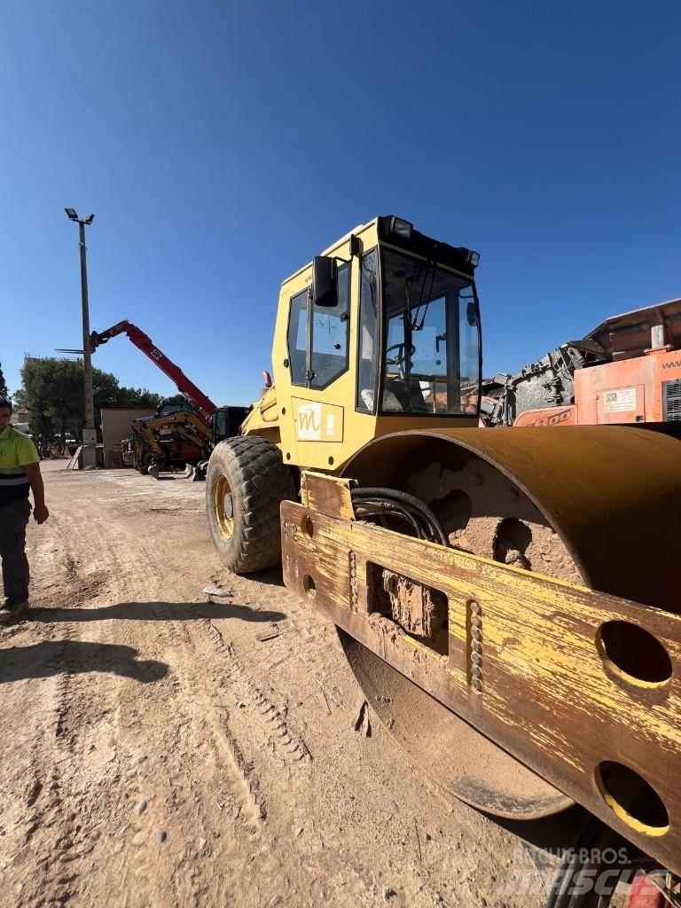 Bomag BW 211 D-3 Egydobos hengerek