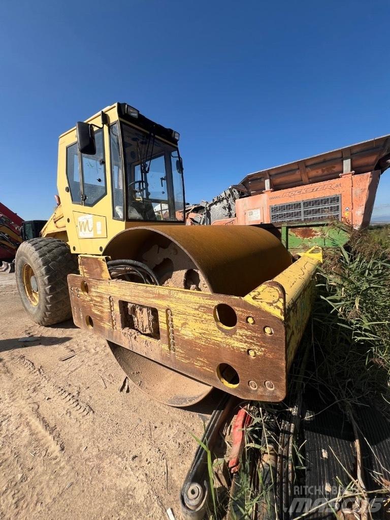 Bomag BW 211 D-3 Egydobos hengerek