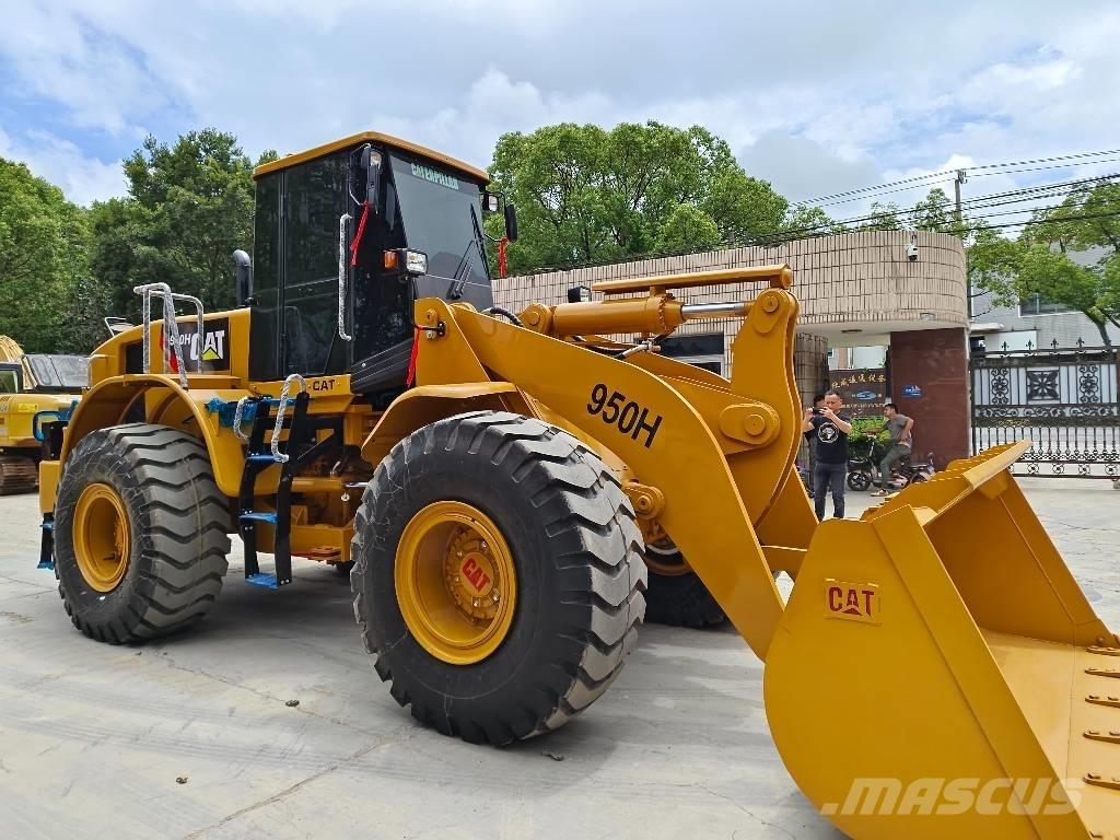 CAT 950 H Gumikerekes homlokrakodók