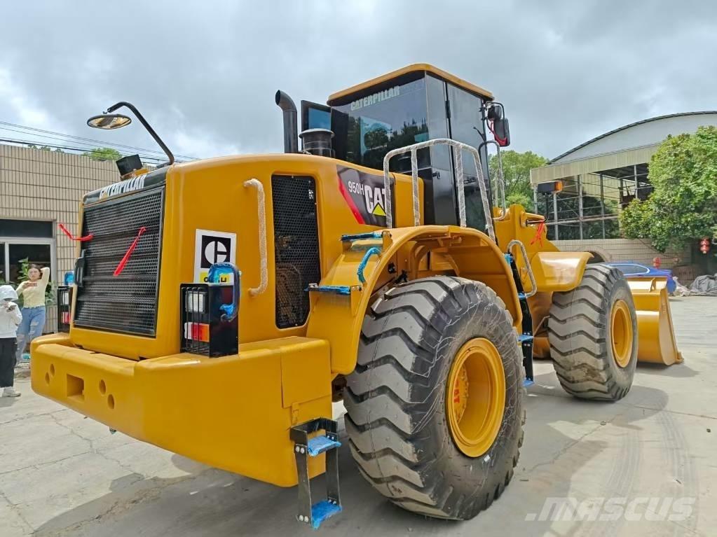 CAT 950 H Gumikerekes homlokrakodók