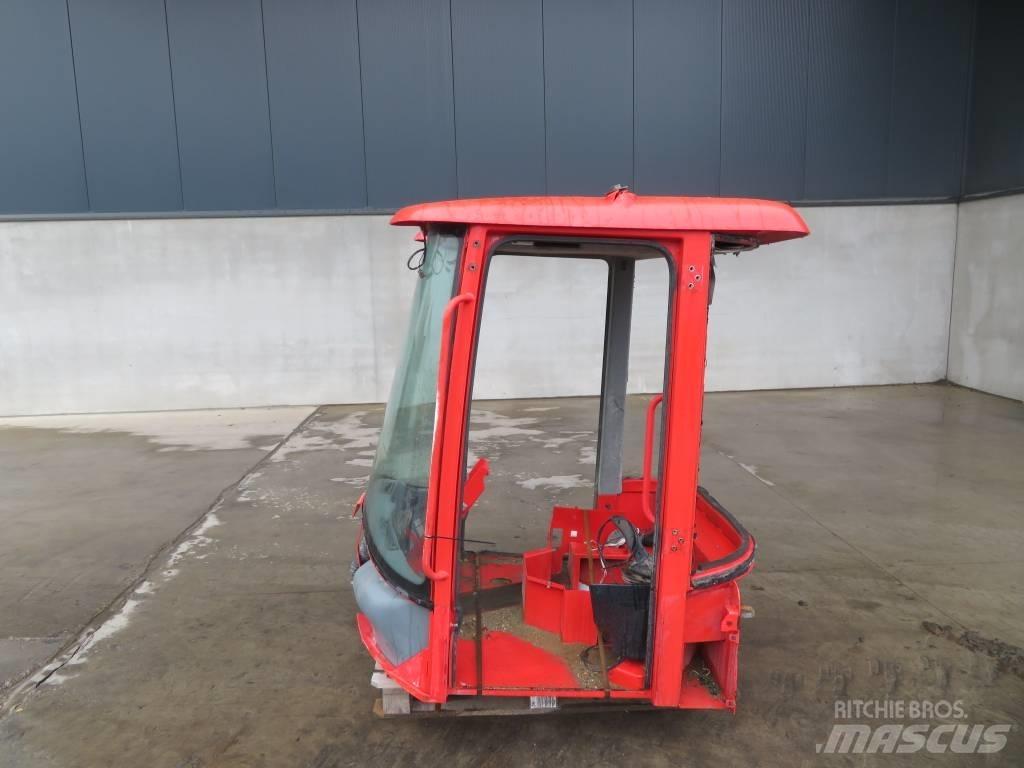 Volvo L 30 B / L 35 Vezetőfülke és belső tartozékok