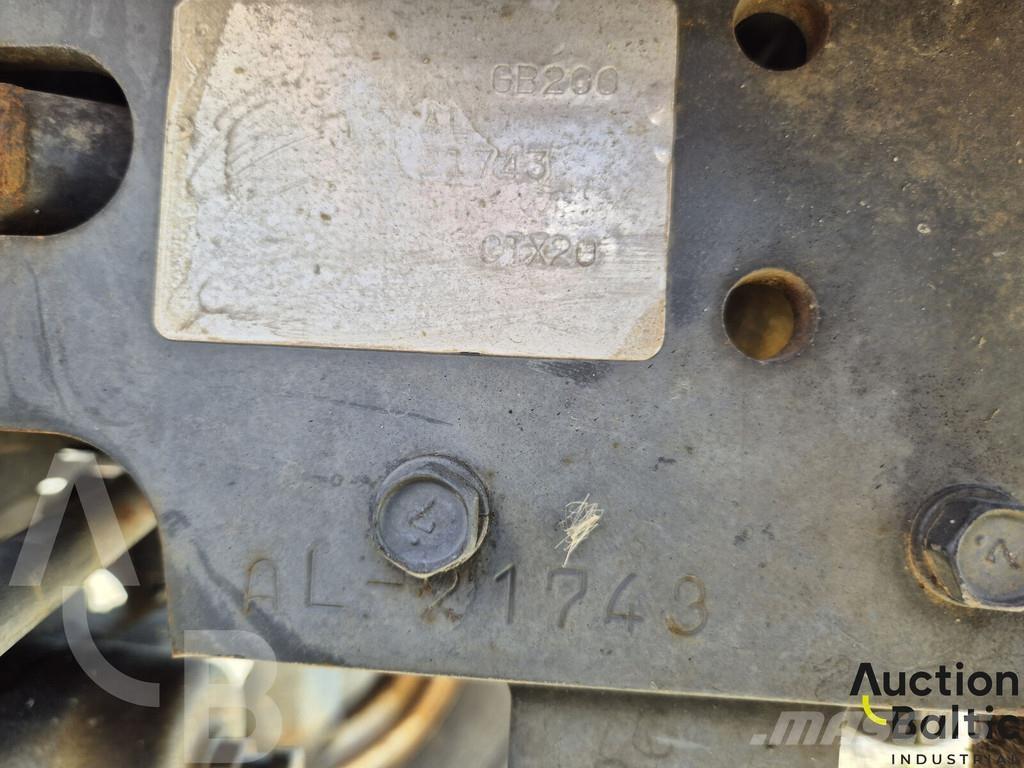 Hitachi CTX20 Traktorok