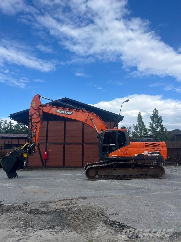 Doosan DX 255 LC-5 Lánctalpas kotrók