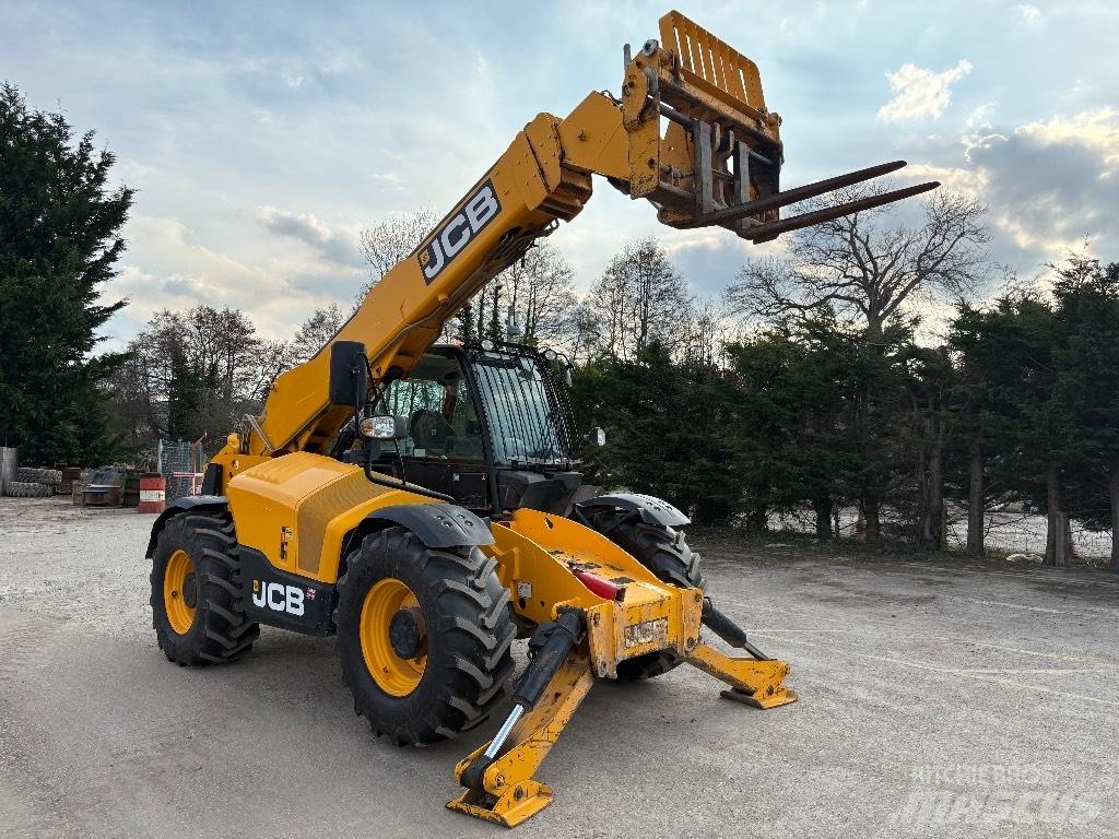 JCB 535-125 Teleszkópos rakodók