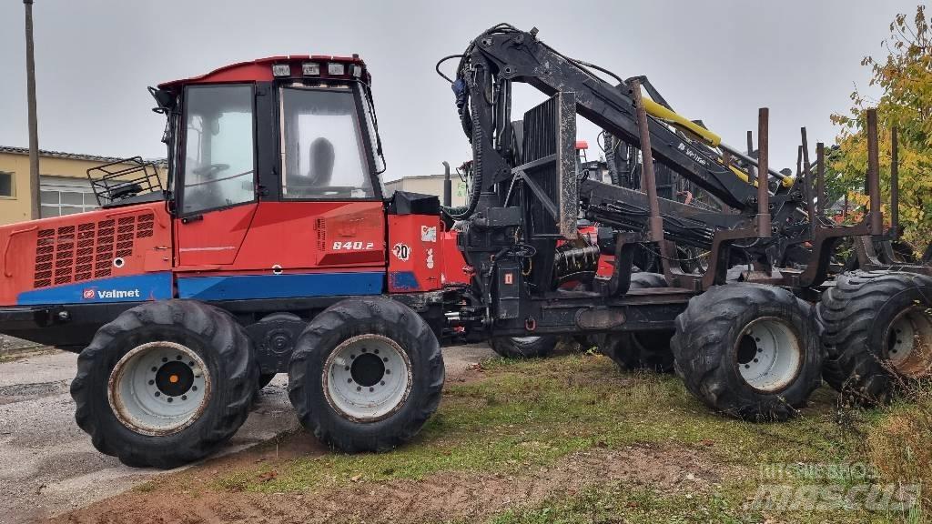 Valmet 840.2 Kihordók