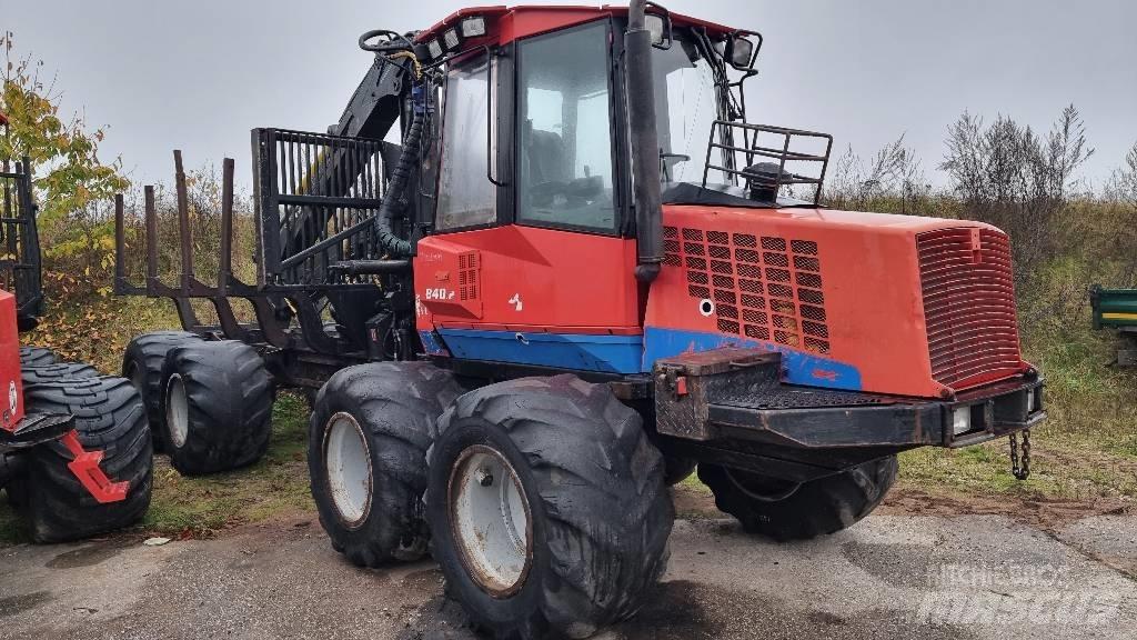 Valmet 840.2 Kihordók