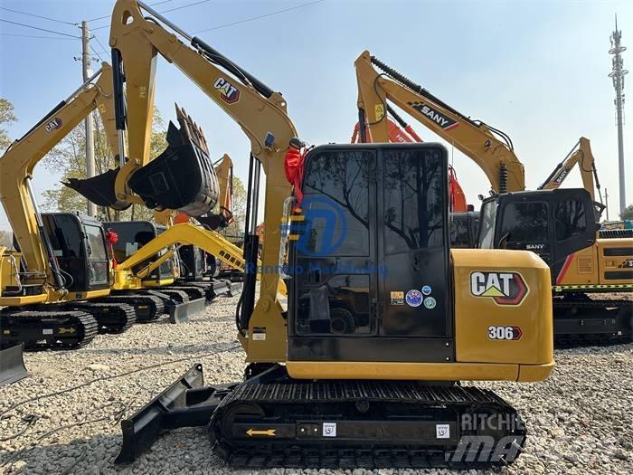 CAT 306E Mini kotrók < 7t