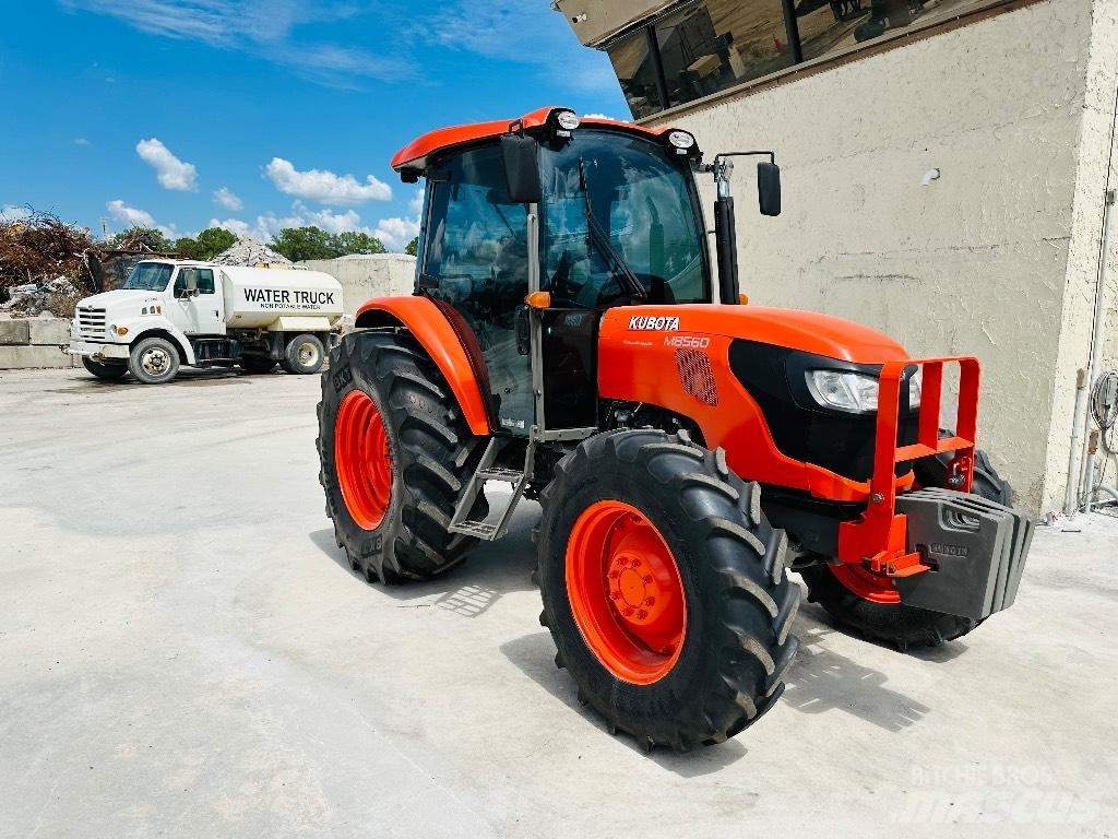Kubota M8560 Traktorok