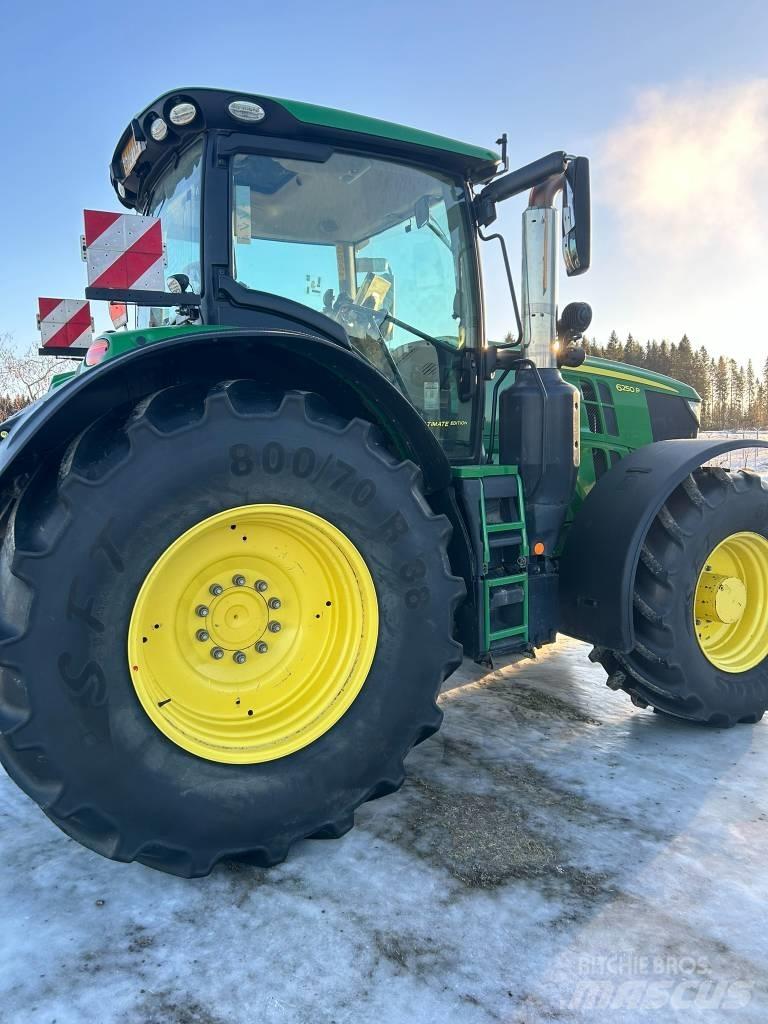 John Deere 6250 R Traktorok