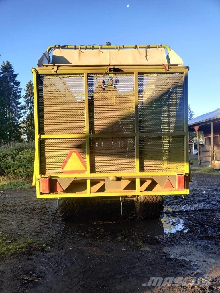 CLAAS Quantum 4700 P Önrakodó pótkocsik