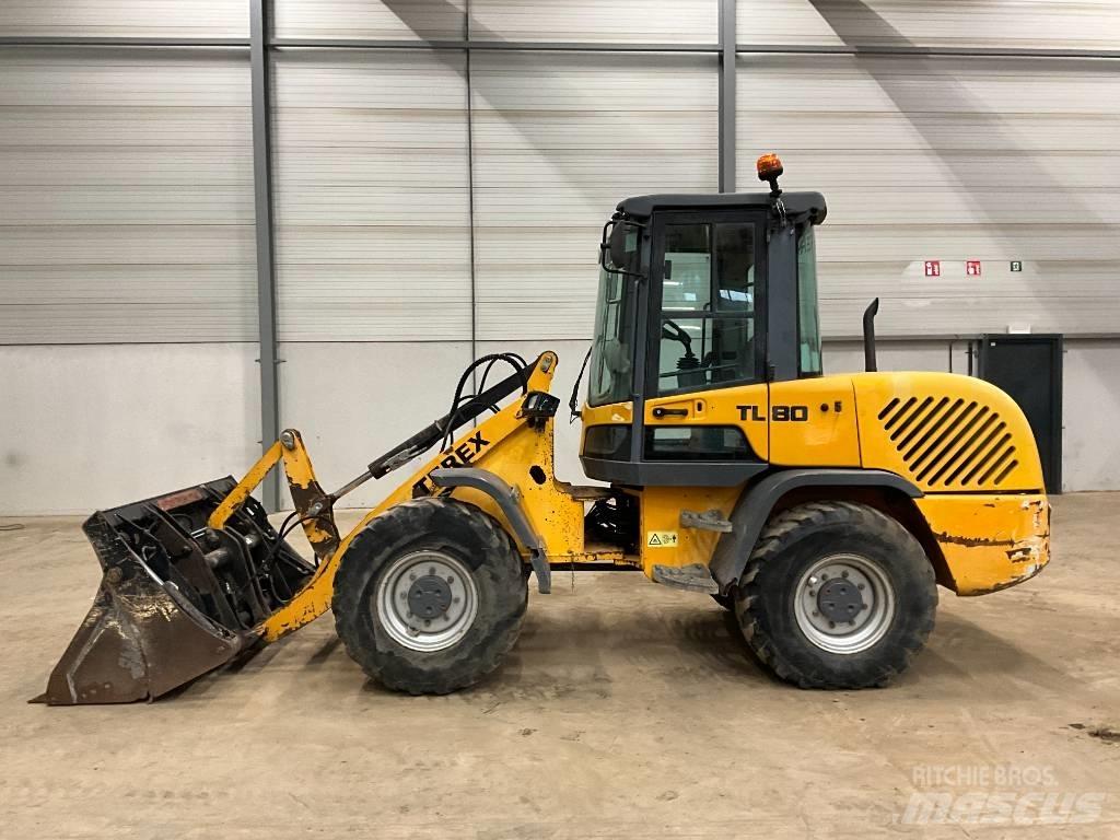 Terex TL 80 Gumikerekes homlokrakodók