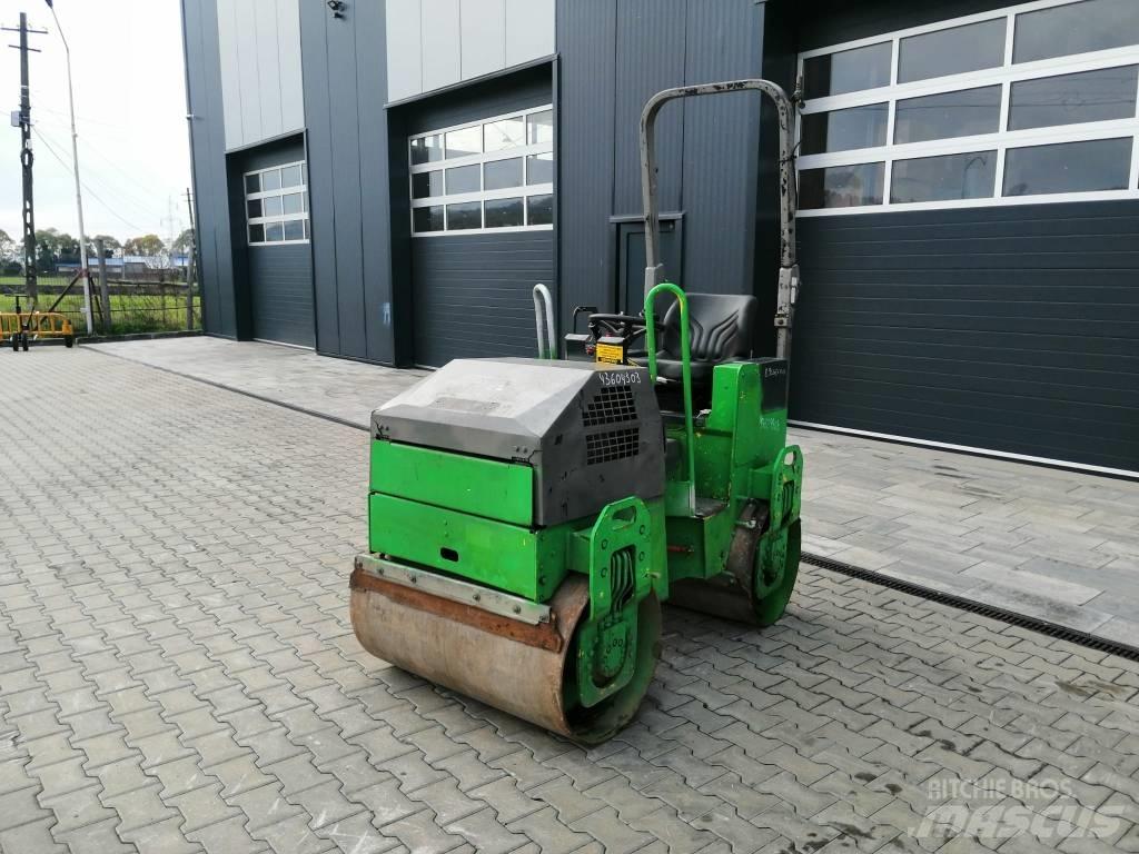 Bomag BW 100 Ikerdobos hengerek