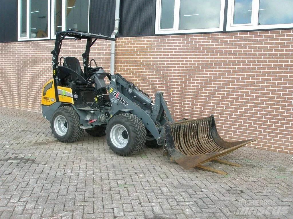 GiANT G2200E Mini homlokrakodók