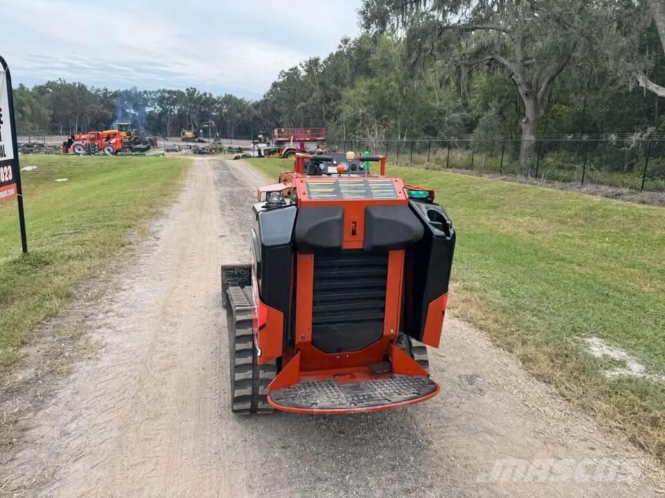 Ditch Witch SK 800 Kompaktrakodók