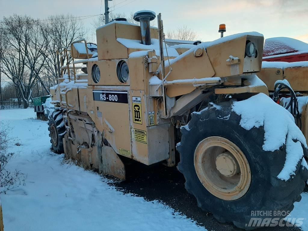 CMI RS-800 Talajtömörítő gépek