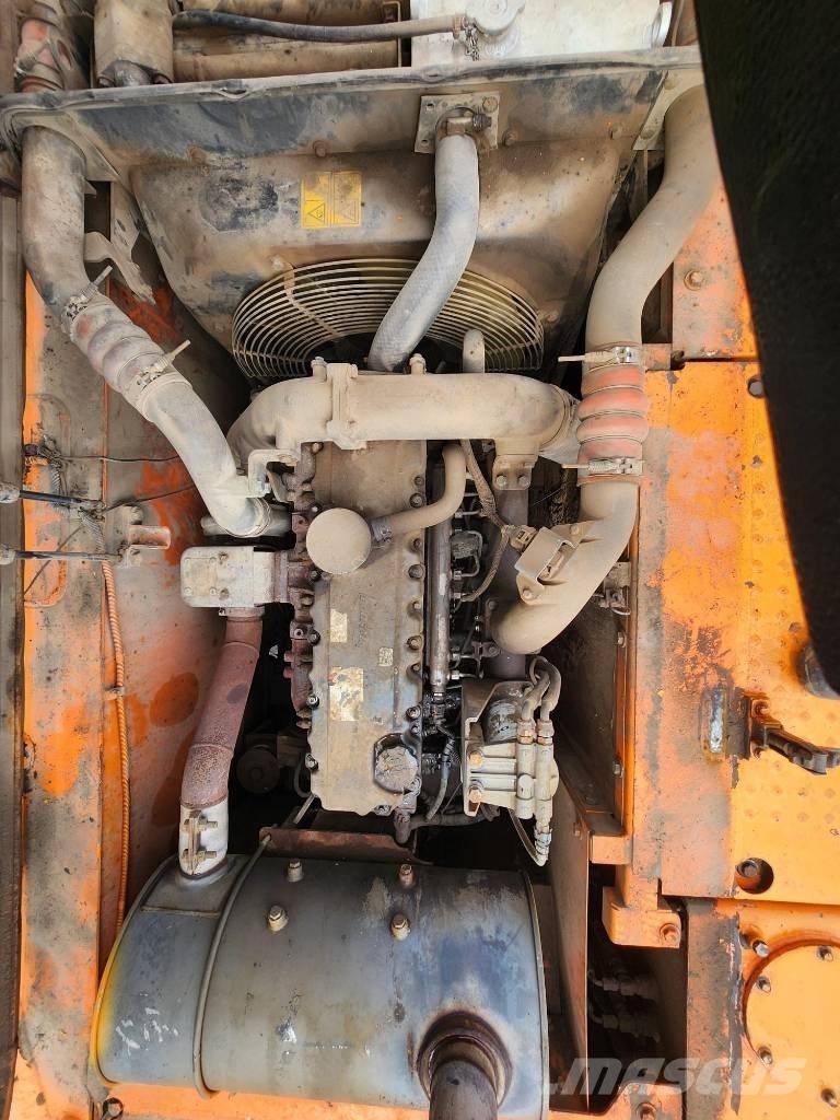 Doosan DX 210WA Gumikerekes kotrók