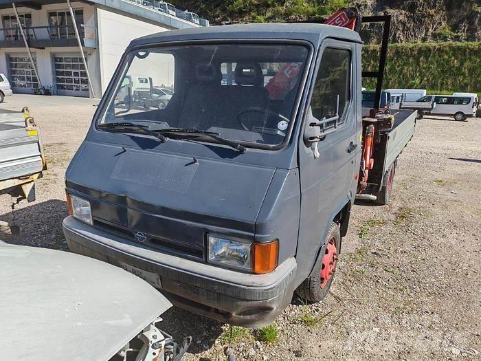 Nissan Trade Egyéb