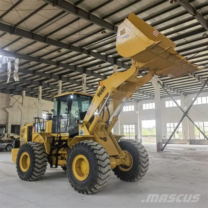 CAT 966H Gumikerekes homlokrakodók