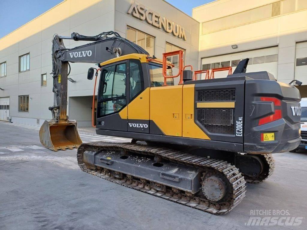 Volvo EC200E NL Lánctalpas kotrók