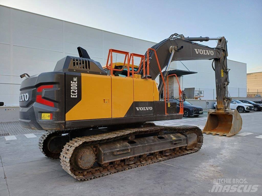 Volvo EC200E NL Lánctalpas kotrók