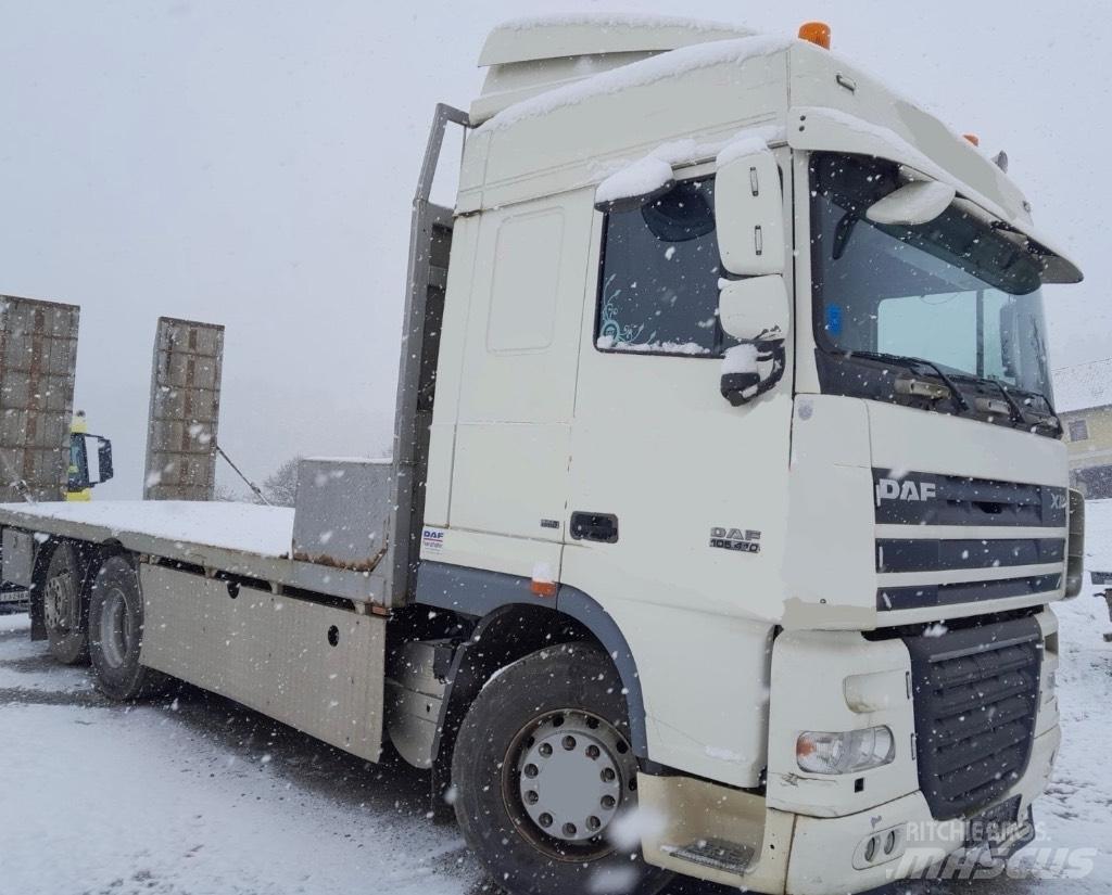 DAF XF 105 Elhúzható ponyvás