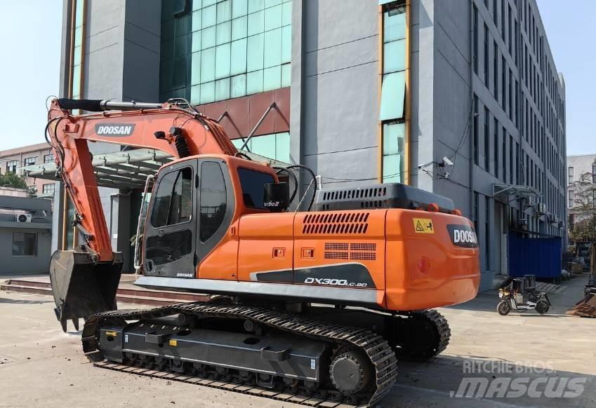 Doosan DX300 Lánctalpas kotrók