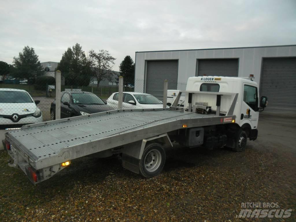 Nissan 35.15 Járműszállítók