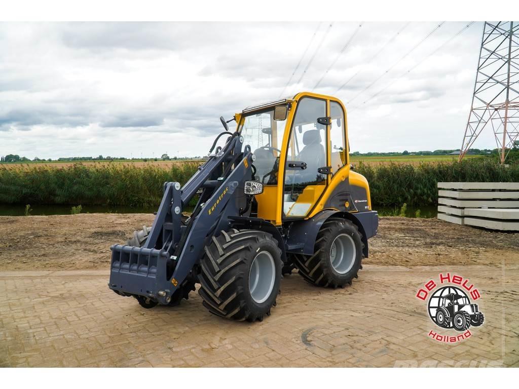 Eurotrac W12CF-XL Gumikerekes homlokrakodók