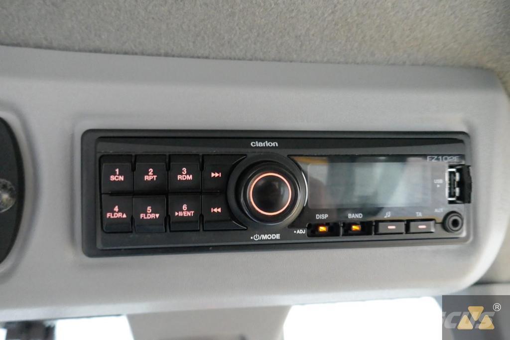 CAT 930M Gumikerekes homlokrakodók