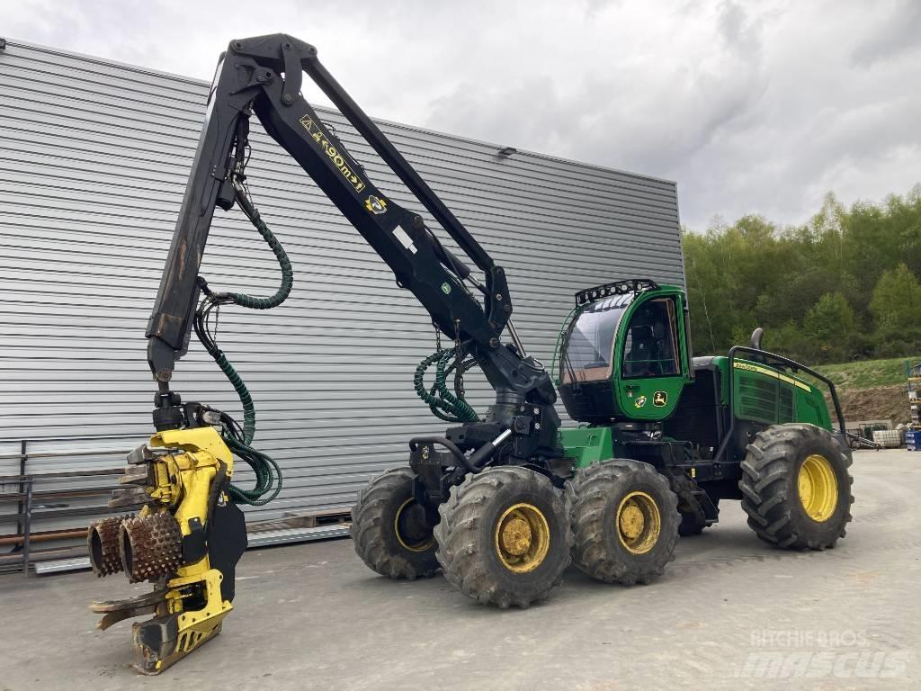 John Deere 1470 G Betakarítók