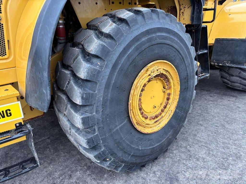 CAT 980 Gumikerekes homlokrakodók