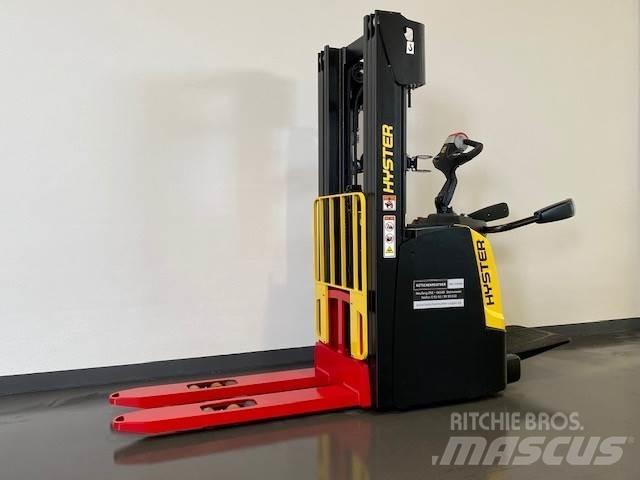 Hyster S1.6S Gyalogkíséretű targonca