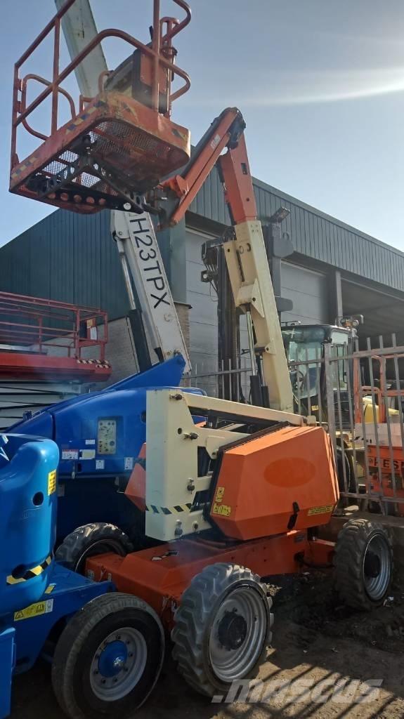 JLG 340 AJ Karos emelők