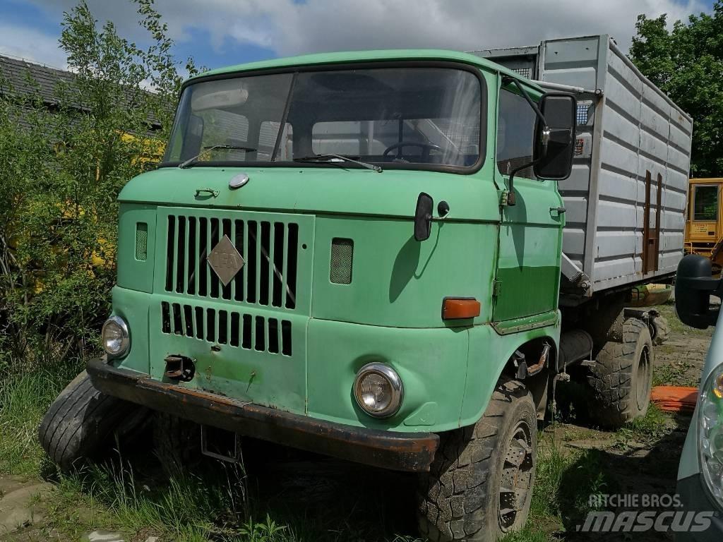 IFA W50 LA Traktorok