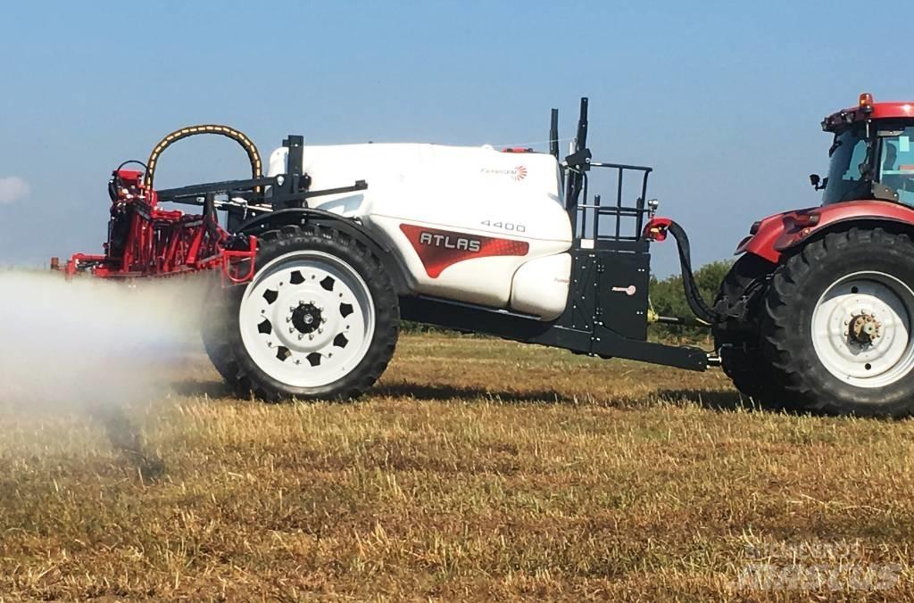 FarmGEM Atlas 4400 Vontatott trágyaszórók