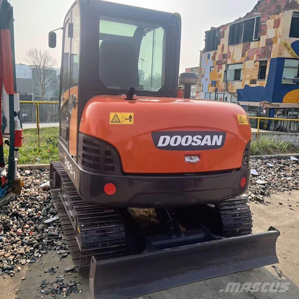 Doosan DH 60 Mini kotrók < 7t