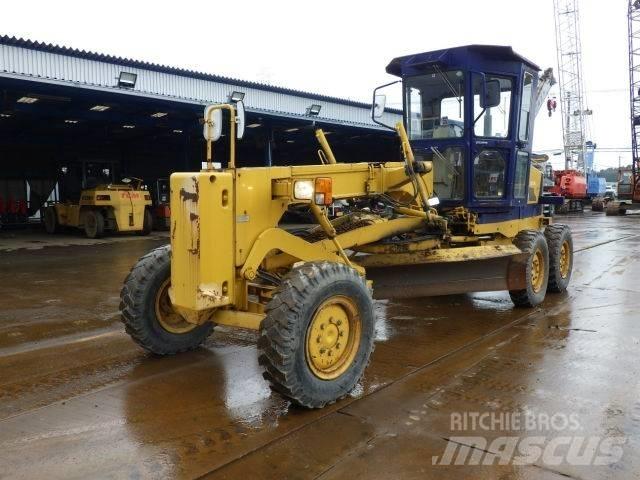 Komatsu GD405A-2 Gréderek