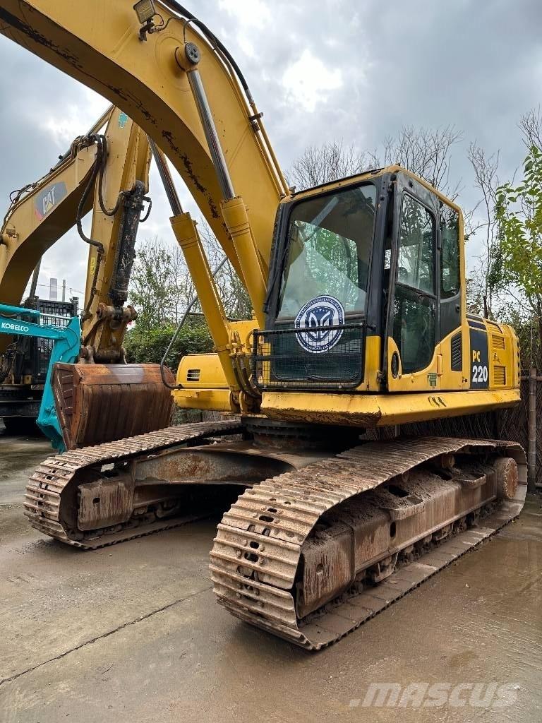Komatsu PC 220-8 Lánctalpas kotrók