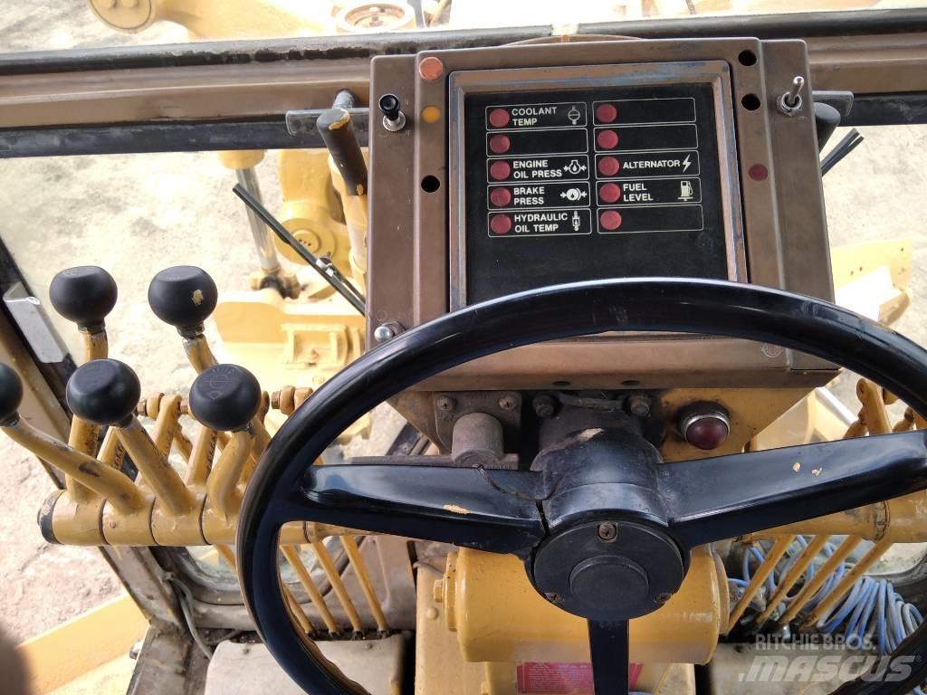 CAT 16 G Gréderek