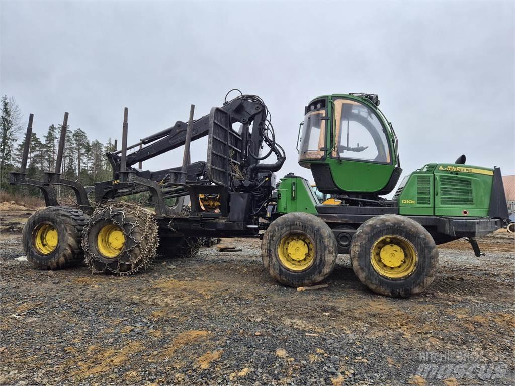 John Deere 1210E Kihordók