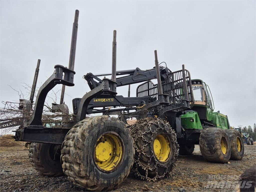 John Deere 1210E Kihordók