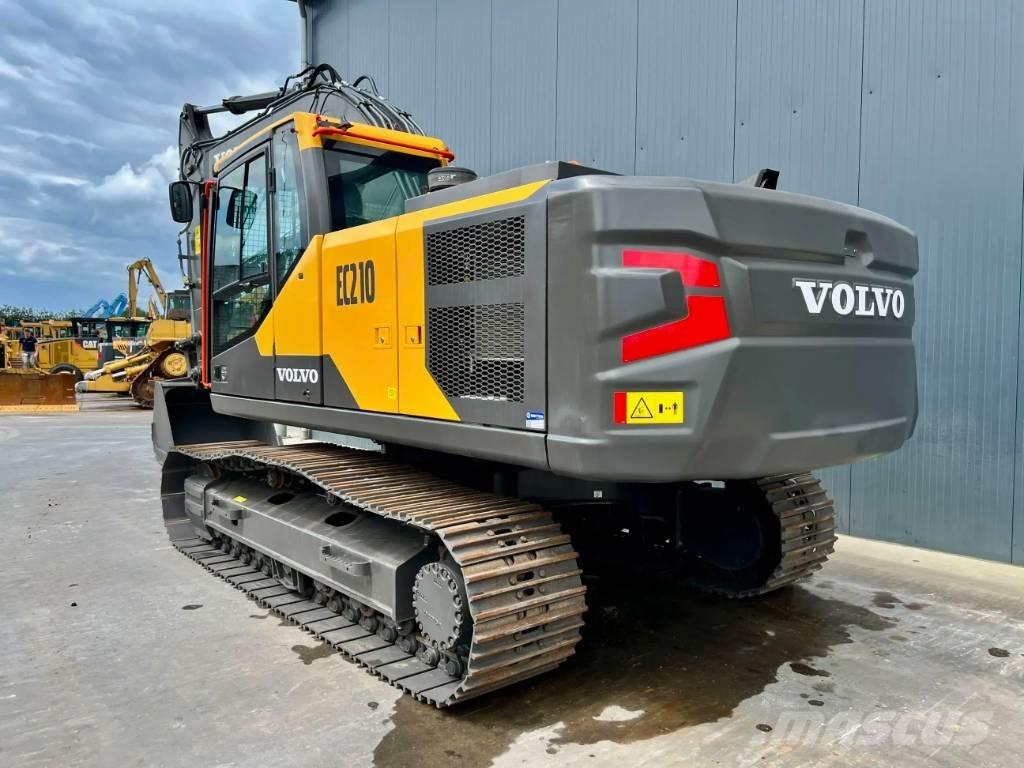 Volvo EC210 Lánctalpas kotrók