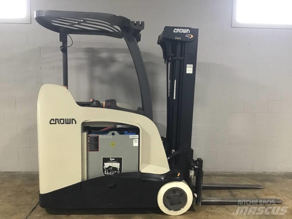 Crown RC5555-40 Elektromos gyalogkíséretű targoncák